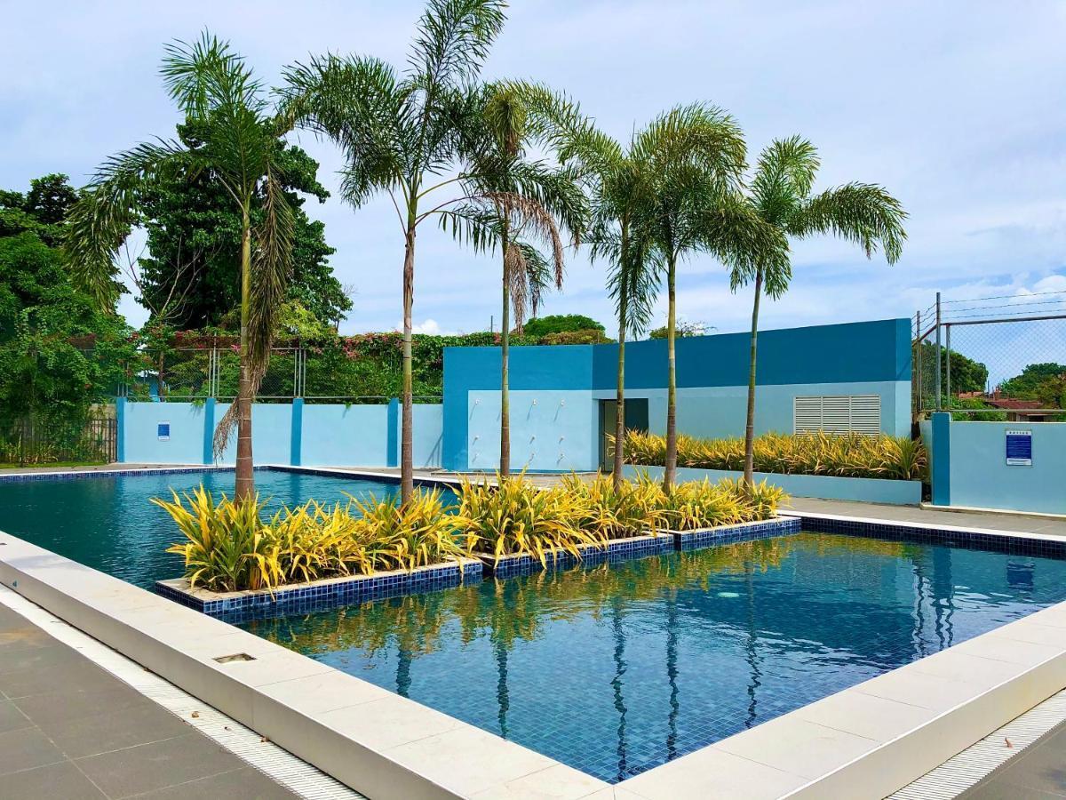 Condo W/ Balcony Near Mactan International Airport Lapu-Lapu City Zewnętrze zdjęcie