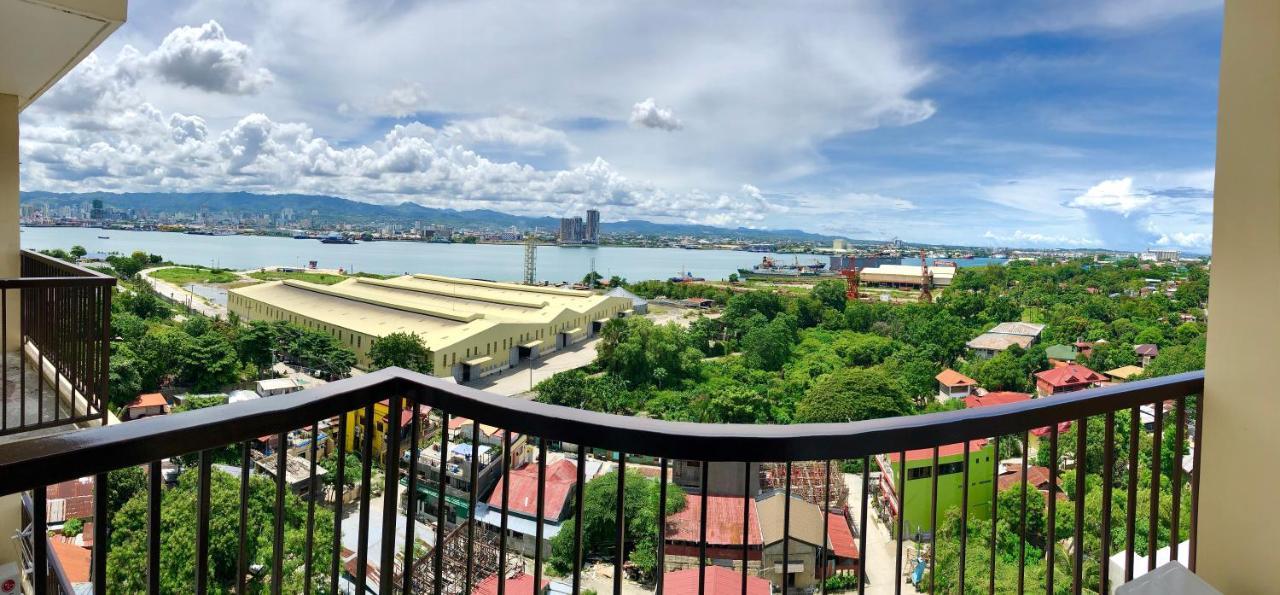 Condo W/ Balcony Near Mactan International Airport Lapu-Lapu City Zewnętrze zdjęcie
