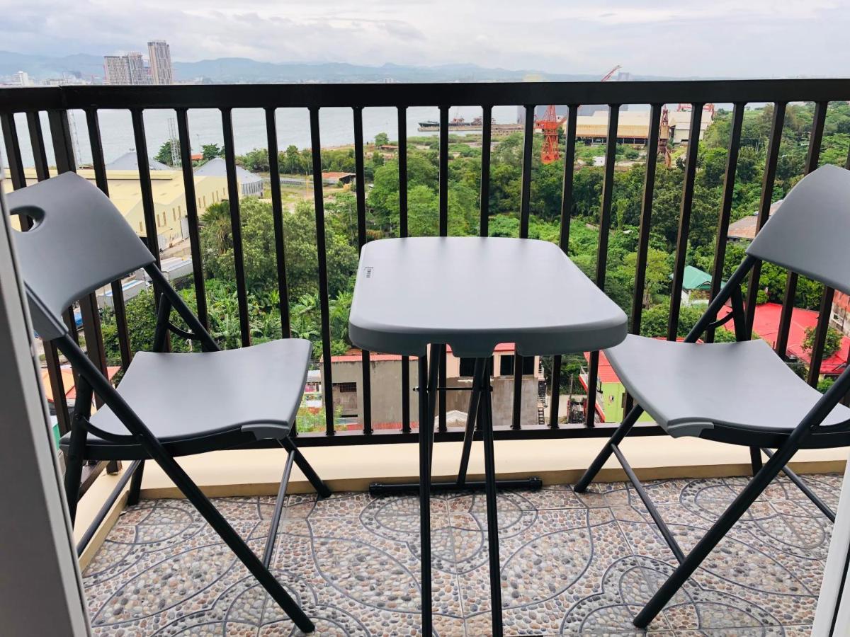 Condo W/ Balcony Near Mactan International Airport Lapu-Lapu City Zewnętrze zdjęcie
